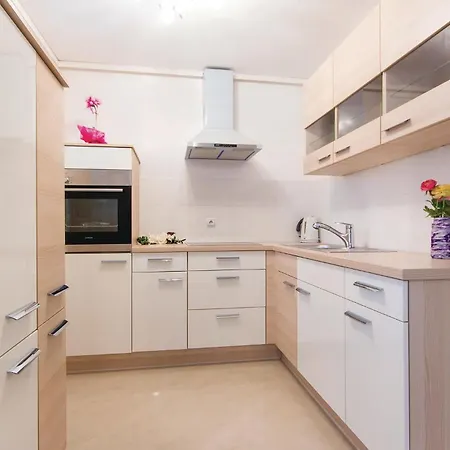 Apartment In With Jacuzzi Fondole